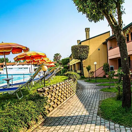 Vacanze - Villaggio Tize 罗索利纳马雷