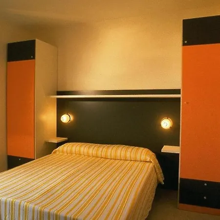Vacanze - Villaggio Tize 公寓式酒店